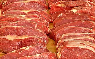 Rosjanie nie patrzą na zakazy przywozu mięsa